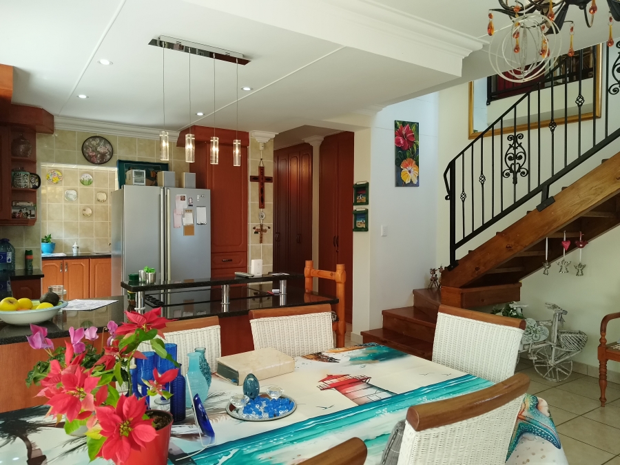 2 Bedroom Property for Sale in Reebok Western Cape